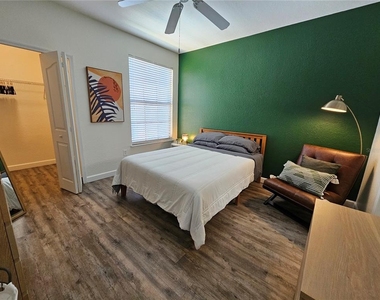 8335 38th Street Circle E - Photo Thumbnail 21