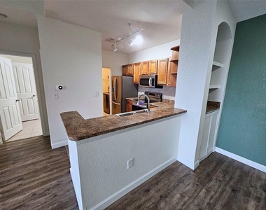 8335 38th Street Circle E - Photo Thumbnail 7