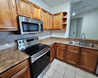 8335 38th Street Circle E - Photo Thumbnail 8