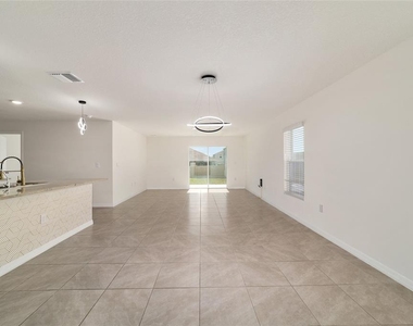 8741 Sw 45th Court - Photo Thumbnail 6