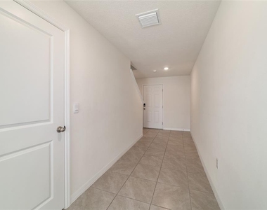 8741 Sw 45th Court - Photo Thumbnail 5