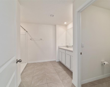 8741 Sw 45th Court - Photo Thumbnail 32