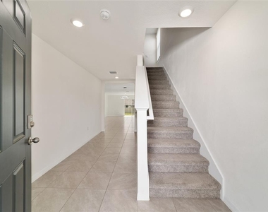 8741 Sw 45th Court - Photo Thumbnail 2