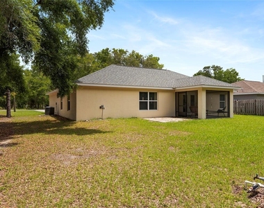 9432 Se 152nd Place - Photo Thumbnail 6