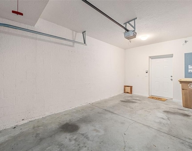 4570 Sw 52nd Circle - Photo Thumbnail 31