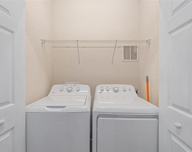 4570 Sw 52nd Circle - Photo Thumbnail 30