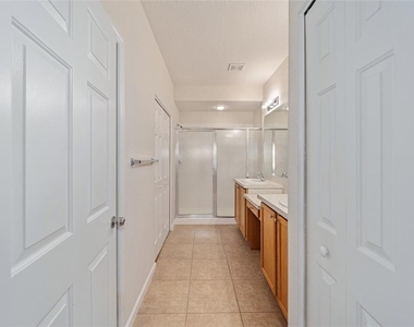 4570 Sw 52nd Circle - Photo Thumbnail 21