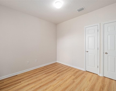 4570 Sw 52nd Circle - Photo Thumbnail 28