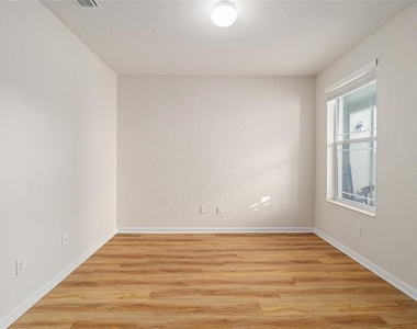 4570 Sw 52nd Circle - Photo Thumbnail 24