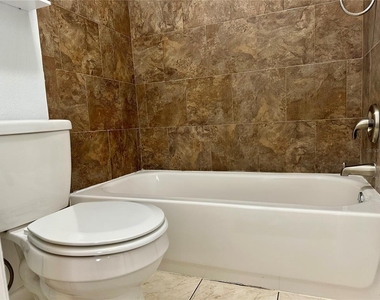 1103 Cypress Gardens Boulevard - Photo Thumbnail 13