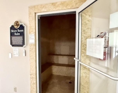 11594 Westwood Boulevard - Photo Thumbnail 24