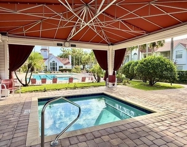 11594 Westwood Boulevard - Photo Thumbnail 33