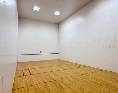 11594 Westwood Boulevard - Photo Thumbnail 27
