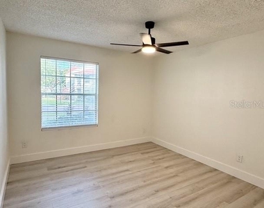 11594 Westwood Boulevard - Photo Thumbnail 14
