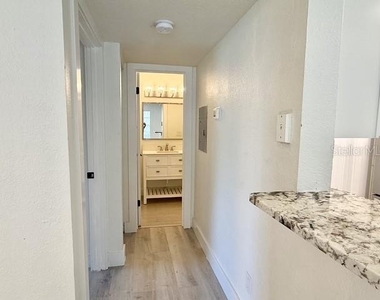 11594 Westwood Boulevard - Photo Thumbnail 13