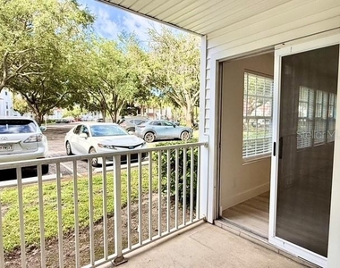 11594 Westwood Boulevard - Photo Thumbnail 18