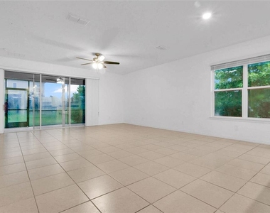 901 Sabal Breeze Lane - Photo Thumbnail 5