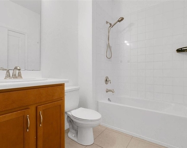 901 Sabal Breeze Lane - Photo Thumbnail 15