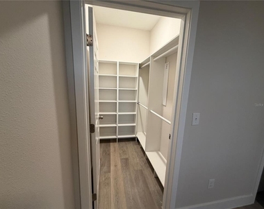 4424 S Texas Avenue - Photo Thumbnail 9