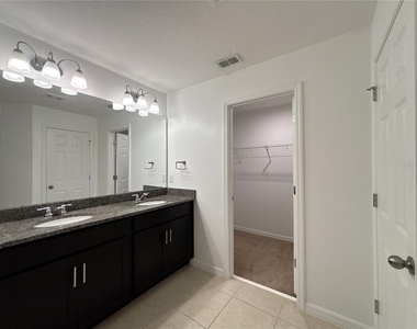 10009 Eagle Rock Alley - Photo Thumbnail 22
