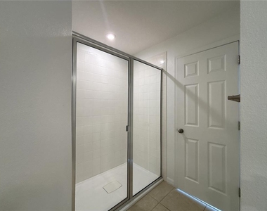 10009 Eagle Rock Alley - Photo Thumbnail 23