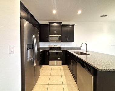 10009 Eagle Rock Alley - Photo Thumbnail 13