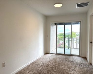 10009 Eagle Rock Alley - Photo Thumbnail 16