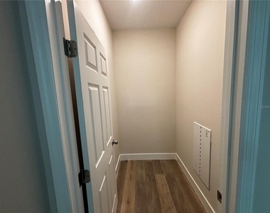 4424 S Texas Avenue - Photo Thumbnail 4