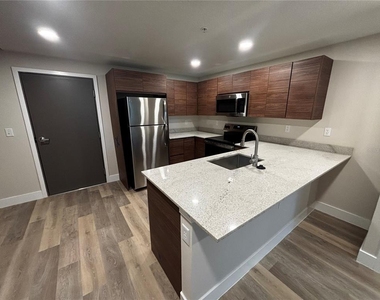 4424 S Texas Avenue - Photo Thumbnail 16