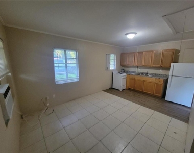 729 E Carolina Avenue - Photo Thumbnail 1