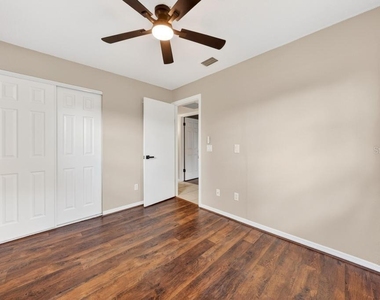 157 Alhambra Avenue - Photo Thumbnail 18