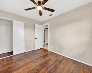 157 Alhambra Avenue - Photo Thumbnail 19