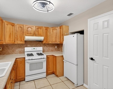 157 Alhambra Avenue - Photo Thumbnail 11