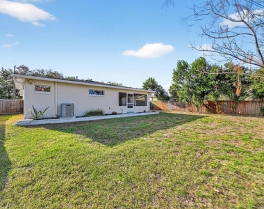 157 Alhambra Avenue - Photo Thumbnail 50