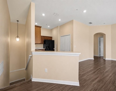 2210 San Jacinto Circle - Photo Thumbnail 4