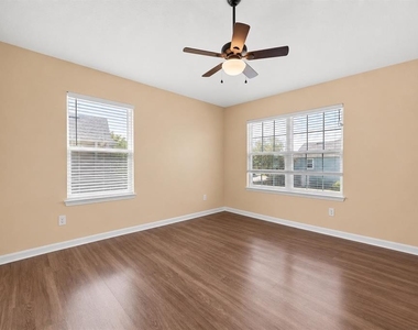 2210 San Jacinto Circle - Photo Thumbnail 15