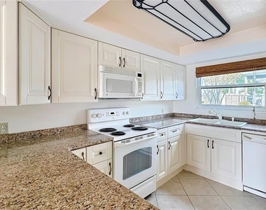 630 Killarney Bay Court - Photo Thumbnail 20