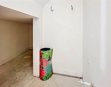 630 Killarney Bay Court - Photo Thumbnail 16