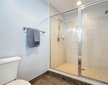 630 Killarney Bay Court - Photo Thumbnail 34