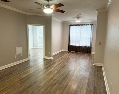 3367 S Kirkman Road - Photo Thumbnail 4