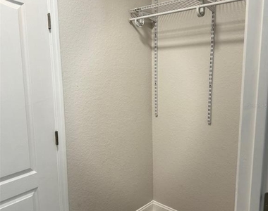 3367 S Kirkman Road - Photo Thumbnail 9