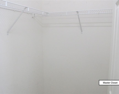 3838 Golden Knot Drive - Photo Thumbnail 11