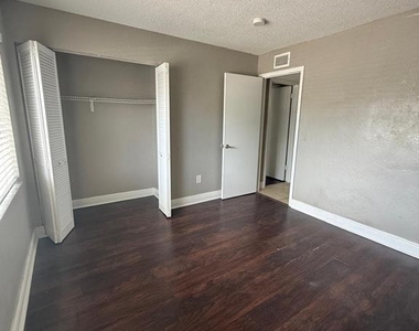 4793 S Texas Avenue - Photo Thumbnail 13
