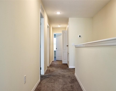 4723 Coral Castle Drive - Photo Thumbnail 12