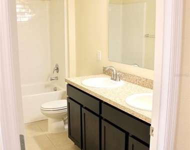 4723 Coral Castle Drive - Photo Thumbnail 18