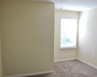 4723 Coral Castle Drive - Photo Thumbnail 15