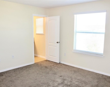 4723 Coral Castle Drive - Photo Thumbnail 22