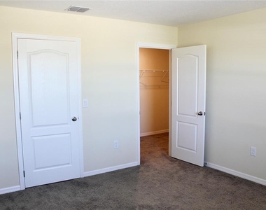 4723 Coral Castle Drive - Photo Thumbnail 23