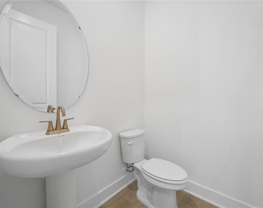 15219 Hamlin Park Drive - Photo Thumbnail 8
