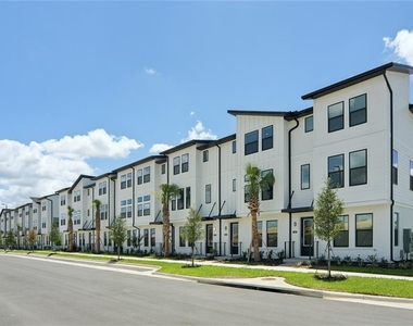 15219 Hamlin Park Drive - Photo Thumbnail 2